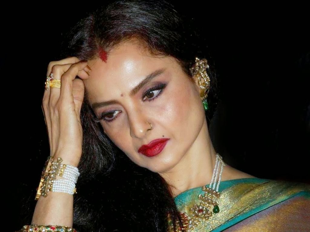 Porn Star Indian Movie Rekha - Dedications To The Ever-Young Rekha On Her B'day